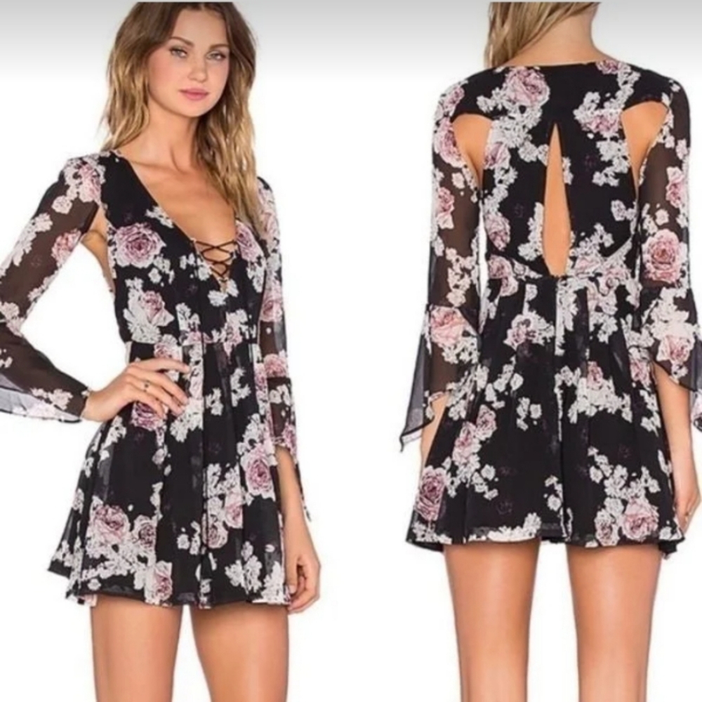 NWOT The JETSET Diaries Floral Print Dress P2P 15", Length 30"